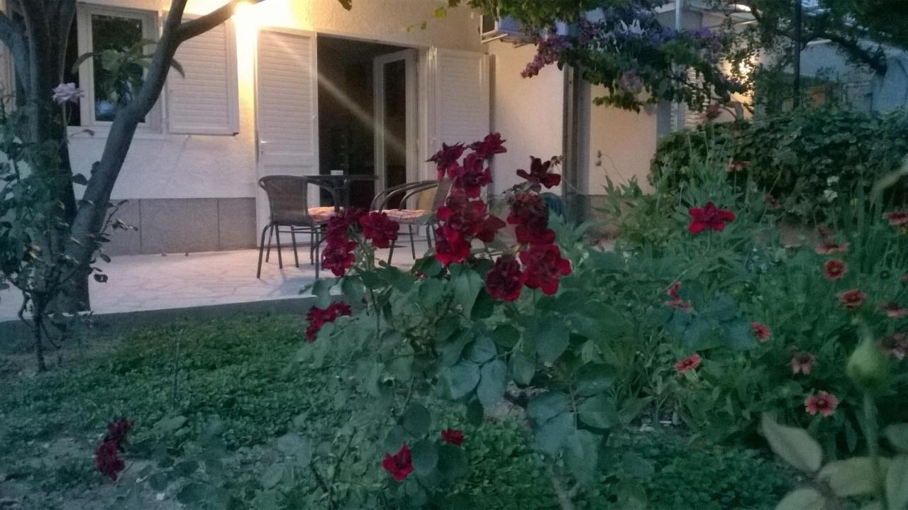 Apartment Andelka Omiš Exterior foto